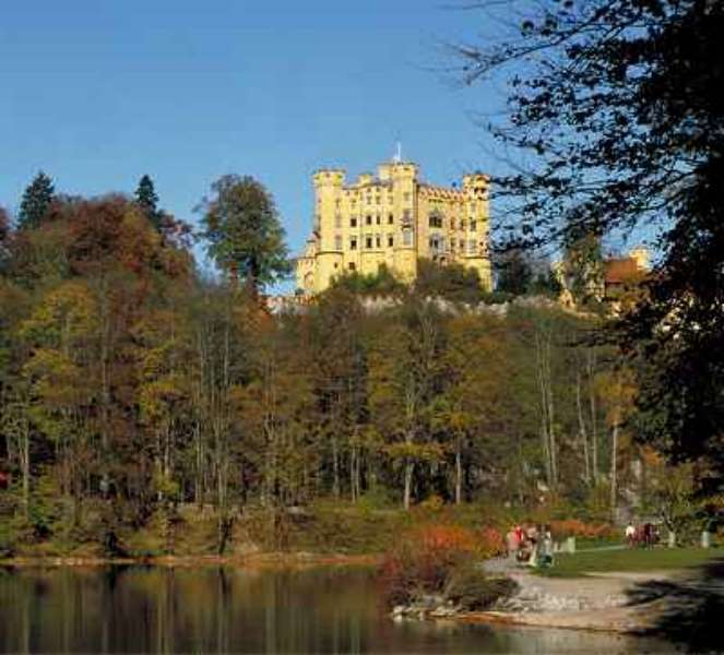 camper camperlife rivista camperisti baviera romantiche strasse  Castello di Hohenschwangau
